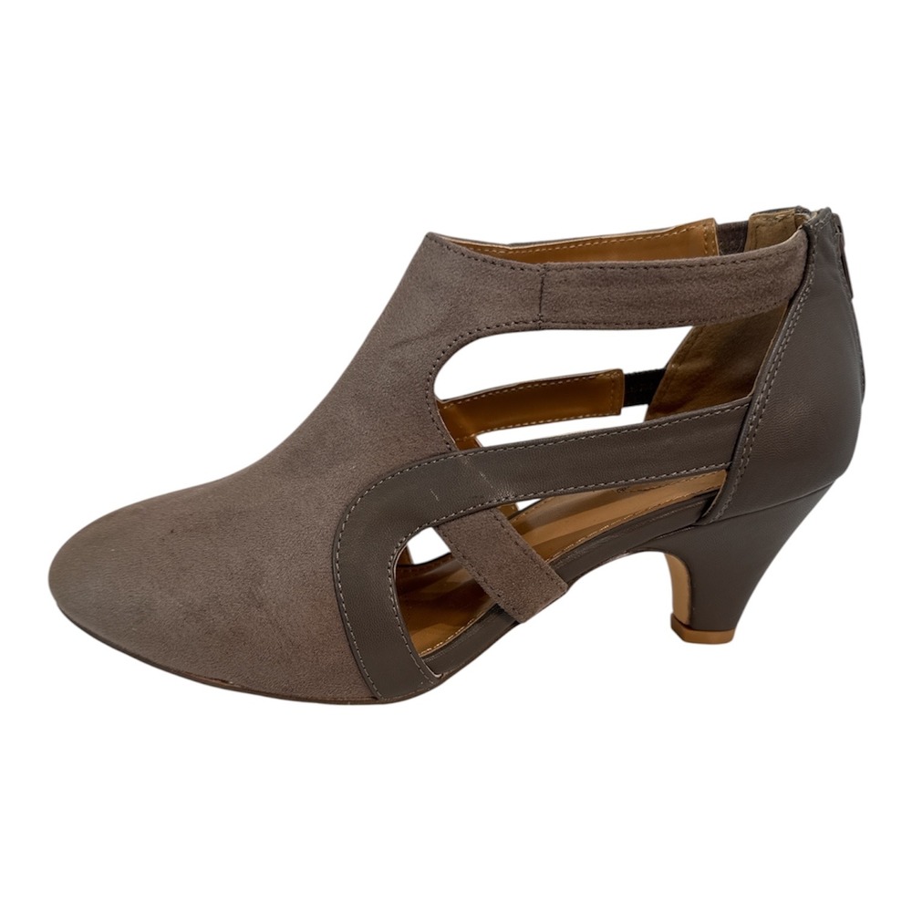Comfortview Womens Brown Faux Suede Cutout Kitten Heel Booties Rear Zip Shoes